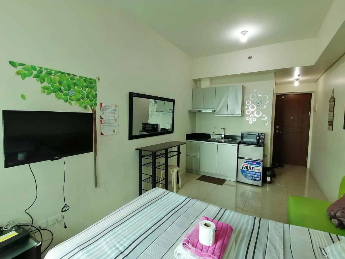 The Beacon Makati Staycation Suites Манила Экстерьер фото