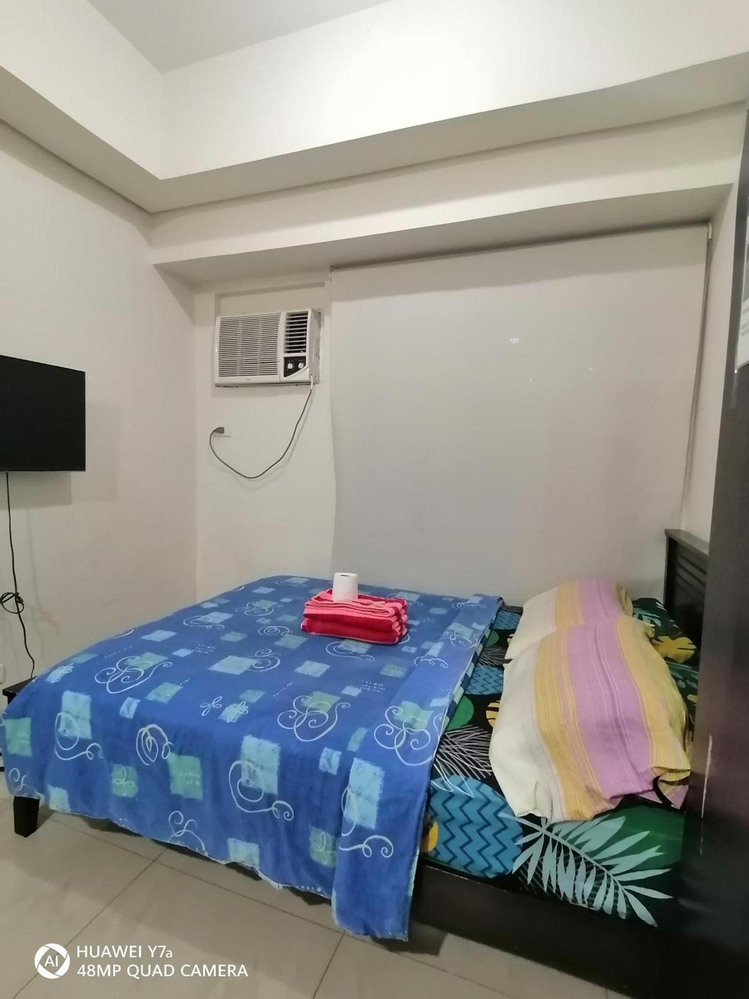 The Beacon Makati Staycation Suites Манила Экстерьер фото