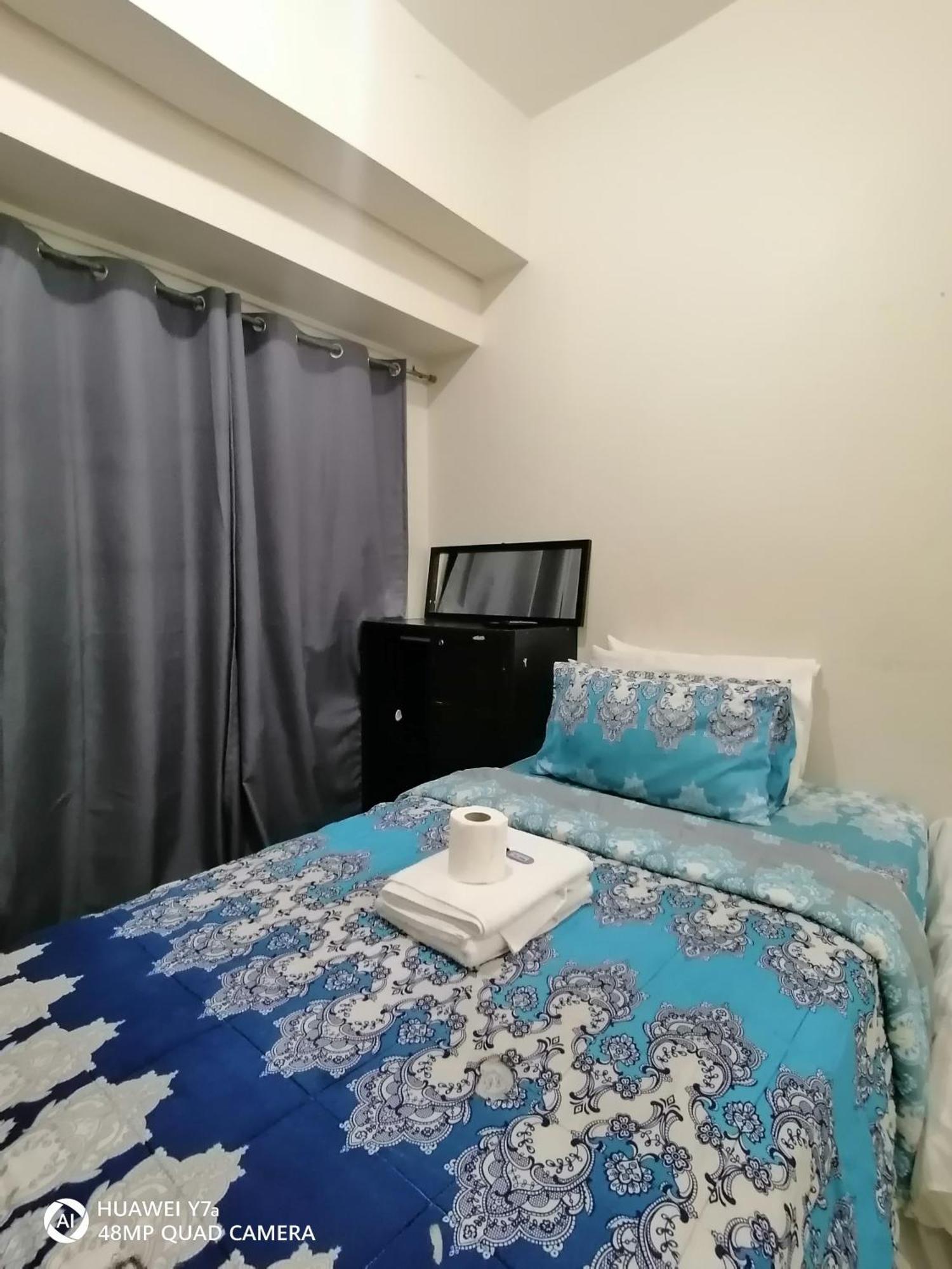 The Beacon Makati Staycation Suites Манила Экстерьер фото